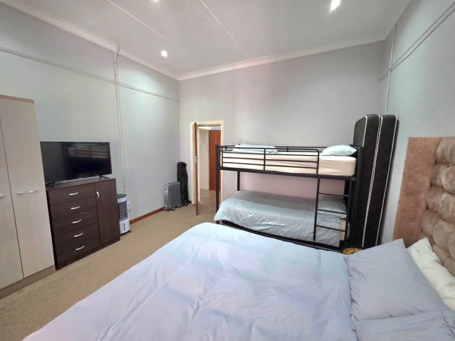 8 Bedroom Property for Sale in Bethlehem Rural Free State